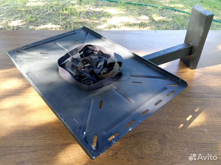 Подставка для телевизора настенная