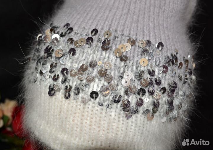 Шапка бини из пряжи пух норки