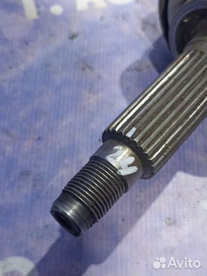 Правый привод Chevrolet Niva внедорожник 2123 2014