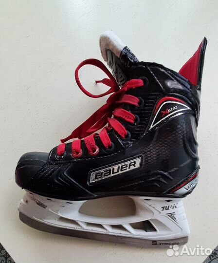 Хоккейные коньки bauer детские р.1 J1EE