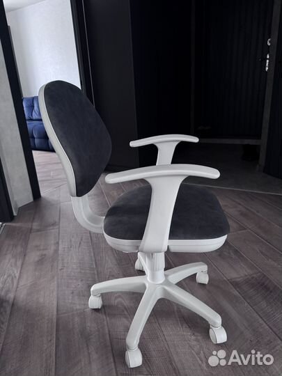 Компьютерное кресло