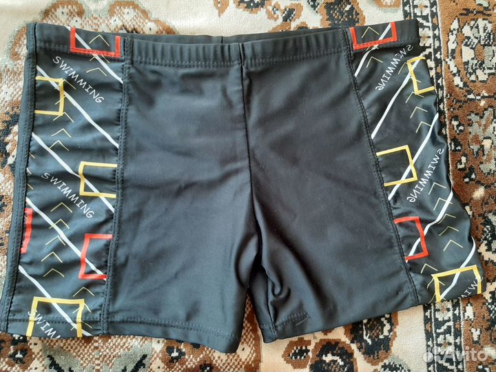 Новые купальные трусы и плавки 44-46 размер