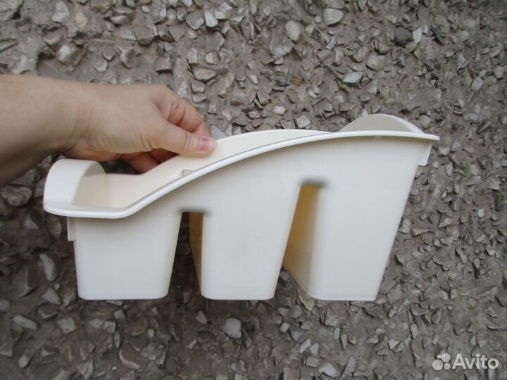 Контейнеры, подставки пластик