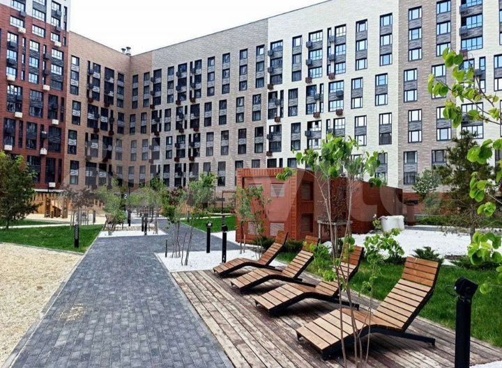 2-к. квартира, 63 м², 7/16 эт.