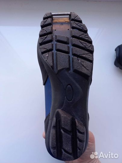 Лыжные ботинки