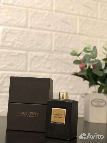 Парфюмы Lacoste blanc L.12.12/Armani prive