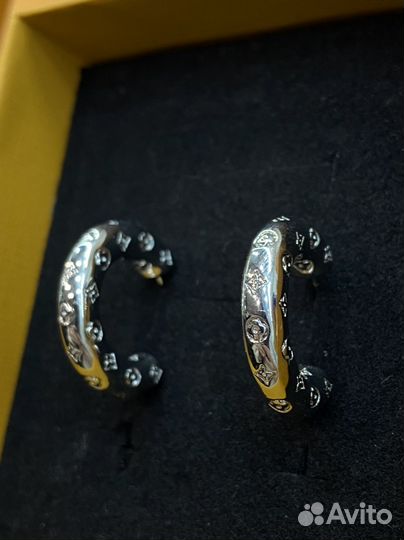 Серьги Louis Vuitton lux l