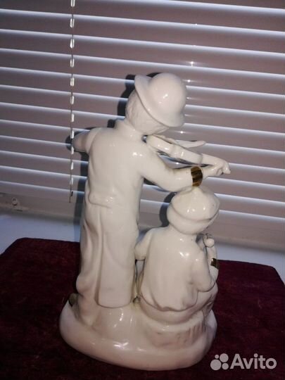 Фарфоровые статуэтки Европа