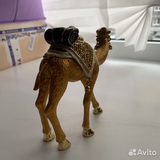 Золотой верблюд шкатулка статуэтка