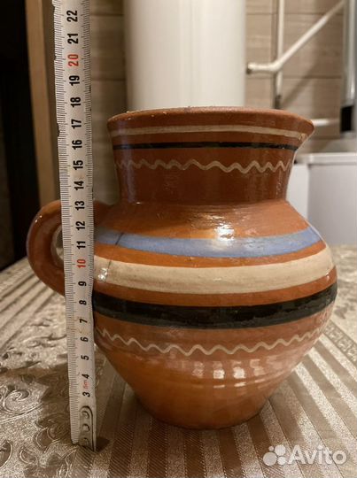 Глиняная крынка