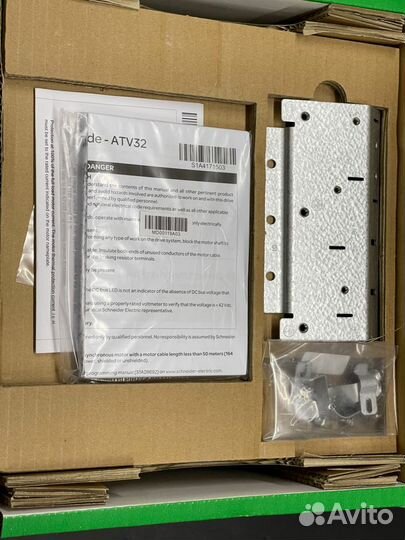 Частотник 7,5 kW Schneider ATV32HU75N4 новый, 4 шт