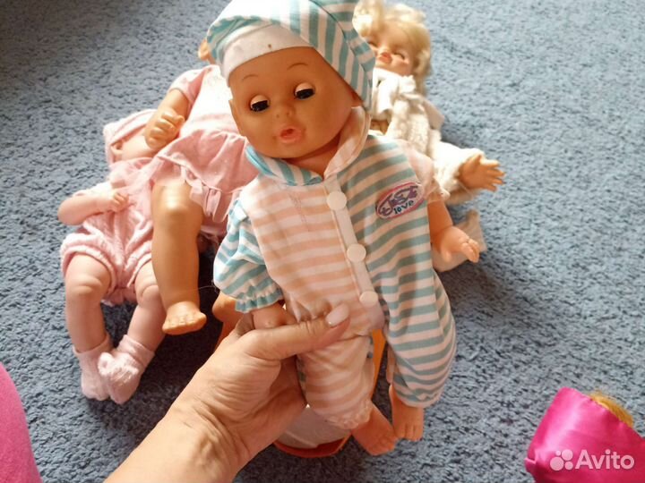 Кукла и пупсы