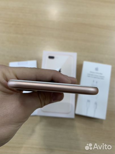 iPhone 8 Plus, 64 ГБ