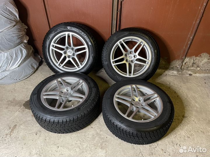 Зимний комплект колес для Porsche Macan r18