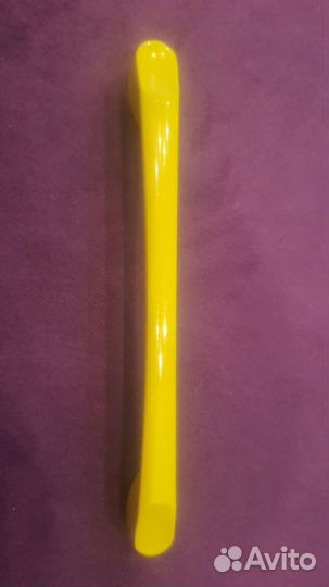 Мебельная ручка желтая