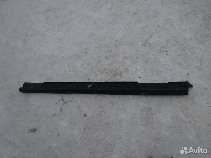 Накладка на порог прав. Maz/ CX-5/ KE/ к.т.№KD5351