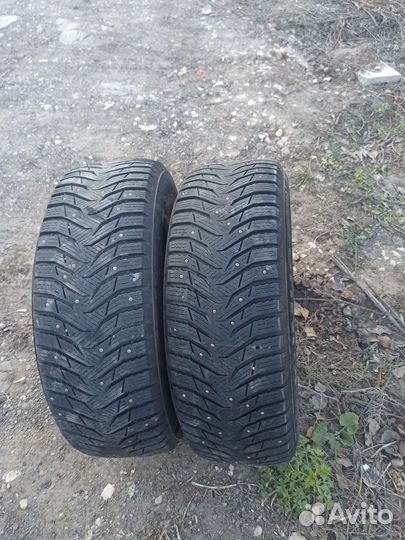 Kumho WinterCraft Ice WI31 215/65 R16