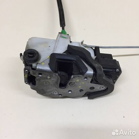 Замок двери задней правой Chevrolet Cruze J300 200