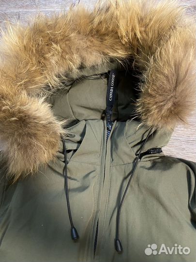 Женская парка Canada Goose