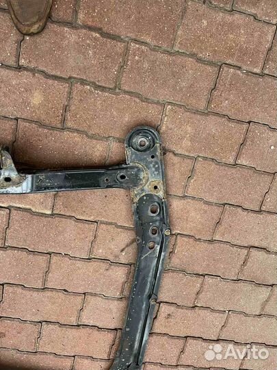 Подрамник передний Nissan Almera G15