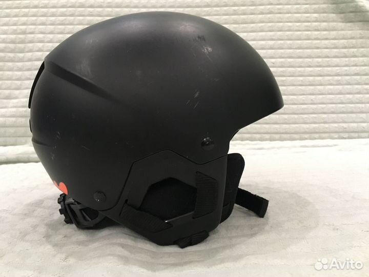 Шлем горнолыжный