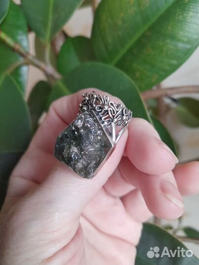 Женский перстень ручной работы