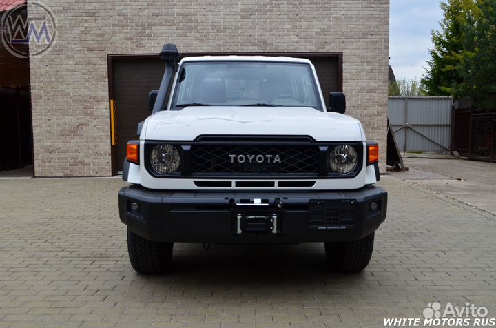 Toyota Land Cruiser 4.5 МТ, 2023, 20 км