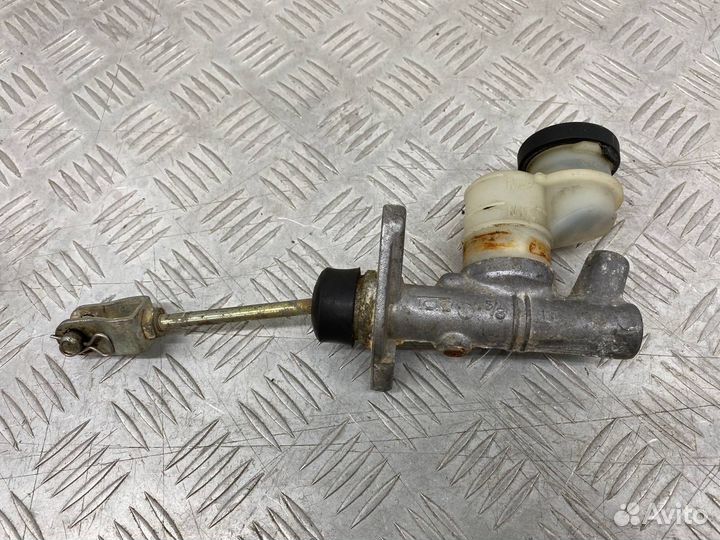 Б/У главный цилиндр сцепления Hyundai Accent LC