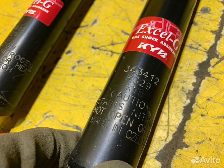 Амортизатор задний Mazda 3 BK 2006-2009