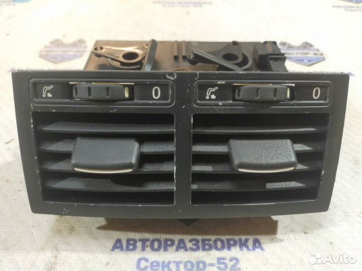 Дефлектор воздушный задний Volkswagen Touareg 1