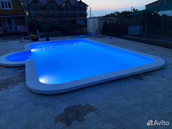 Бассейн из пластика 7x4