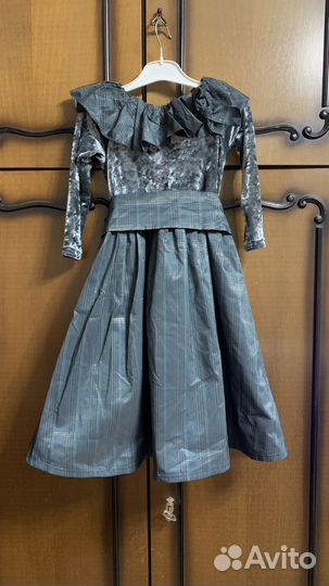 Нарядное платье для девочки 104