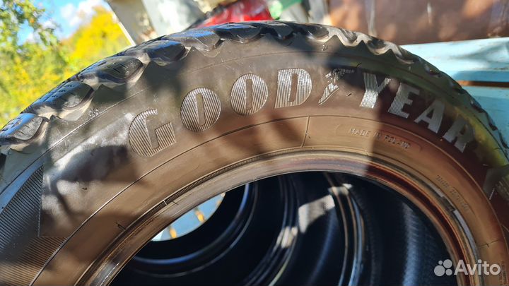 Goodyear Ultragrip Ice Arctic 195/65 R15 91T