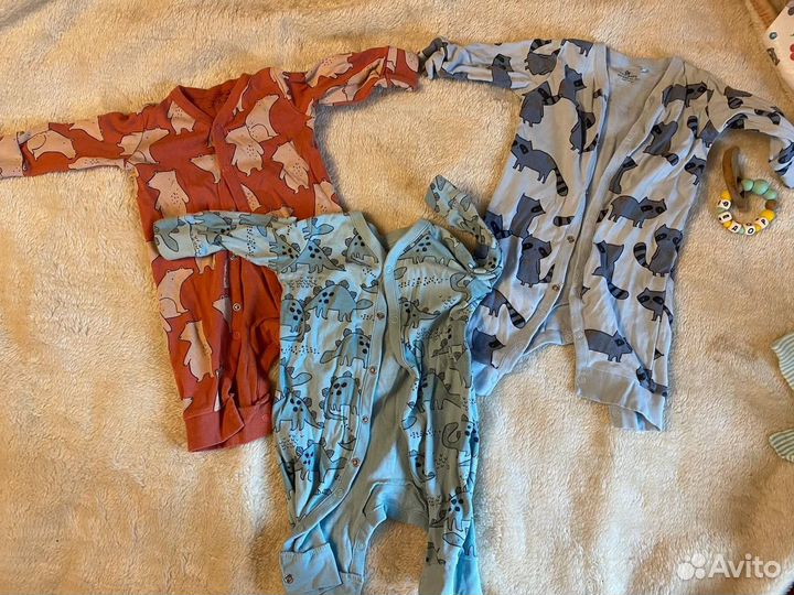 Коробка детских вещей