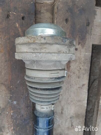 Привод передний правый Skoda Yeti