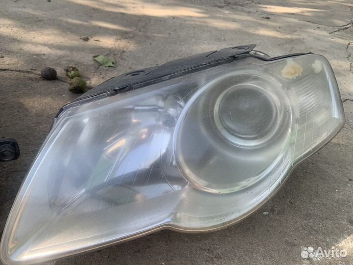 Галогеновые фары Passat B6