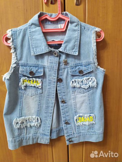 Жилетка джинсовая для девочки 6-8 лет