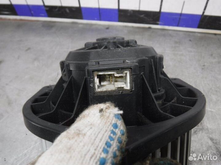 Моторчик отопителя Ssang Yong Actyon D20DTF 2011