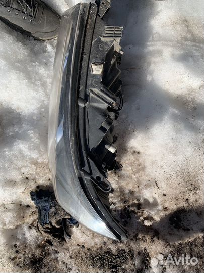 Фары на toyota land cruiser 200