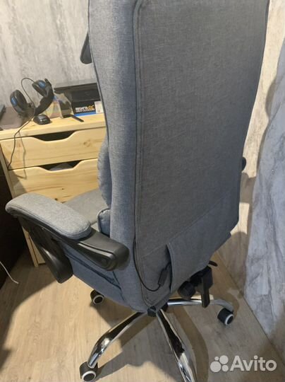 Компьютерное кресло новое