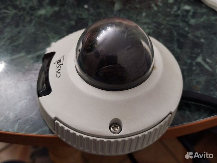 Цифровая видеокамера