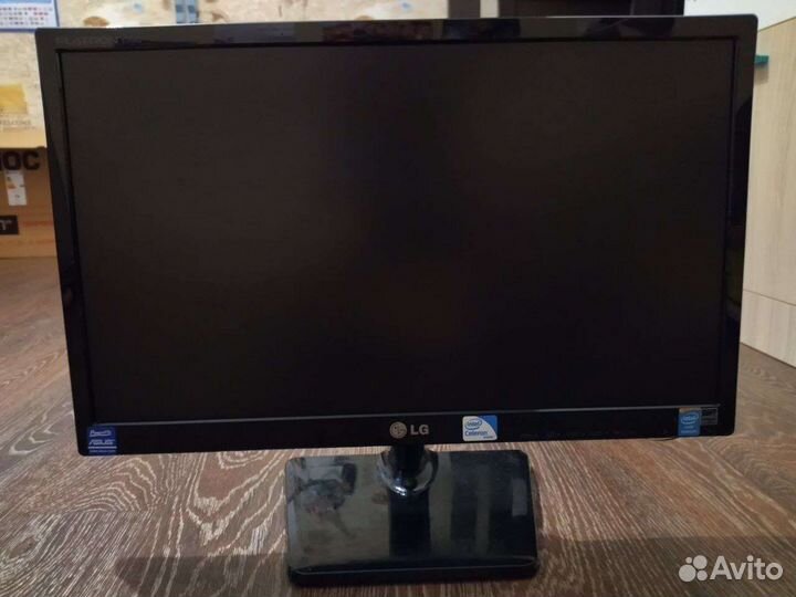 Монитор LG 20