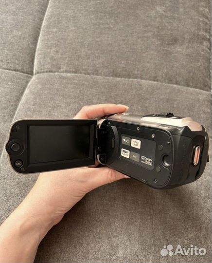 Видеокамера canon legria