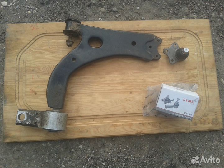 Рычаг передний форд фюжен с новой шаровой сьёмный