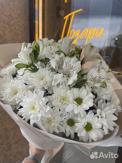 Цветы, игрушки, шары, розы букеты с доставкой