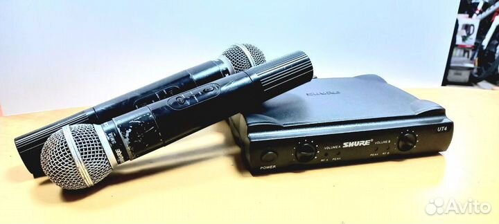 Радиомикрофон Shure UT4 + Shure SM58 (2шт)