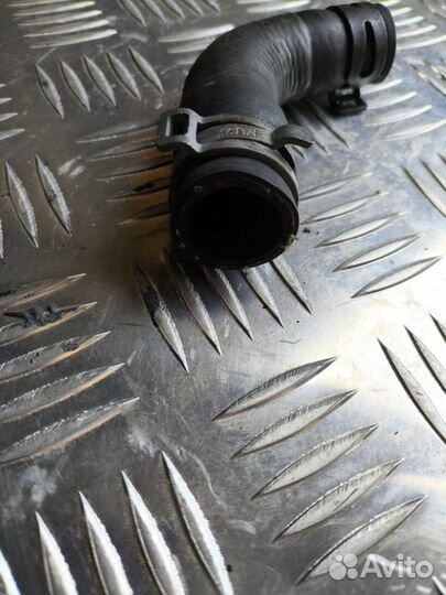 Шланг Audi A6 C6