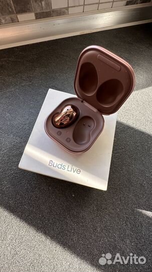 Наушники Galaxy Buds Live Бронзовый