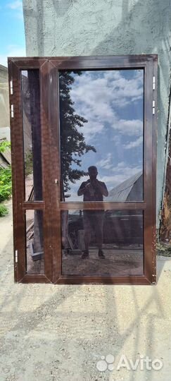 Дверь входная металлическая со стеклом
