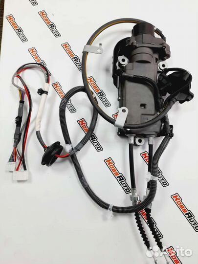 Электрический стояночный тормоз Mitsubishi Pajero